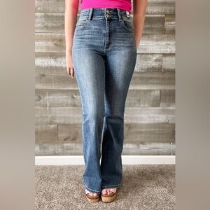 Judy Blue Women's High Waist Blue Flared Jeans-size 15/32 *NEW W tags*